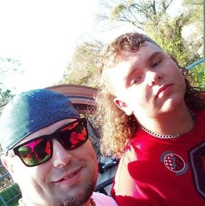 Meet your Posher, Larry